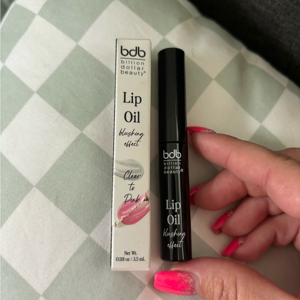 Lip Oil - Clear to Pink
